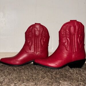 Soda Women's Western Ankle Boots